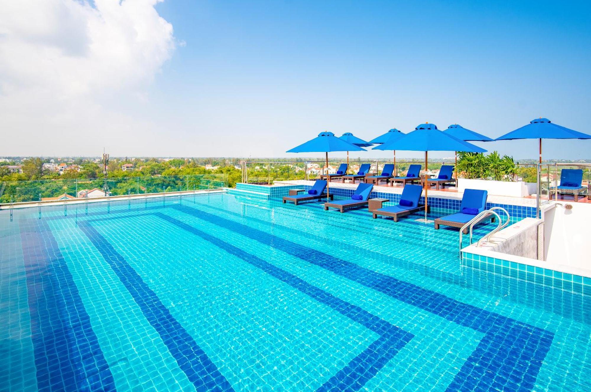 Qualia De Hotel Hoi An - Rooftop Bar City View Exterior photo